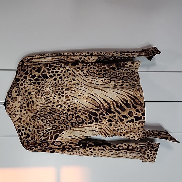 Jones New York Signature Wrap Top - Picture 8 of 10